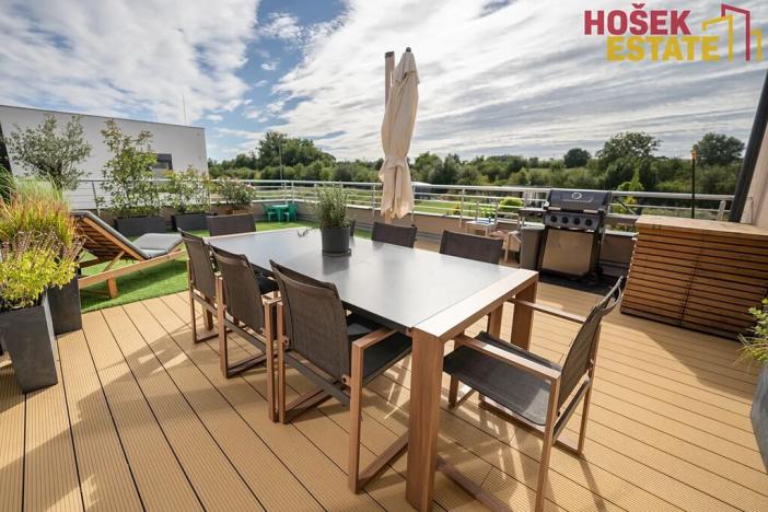 Prodej bytu 4+kk, Holubice, 135 m2