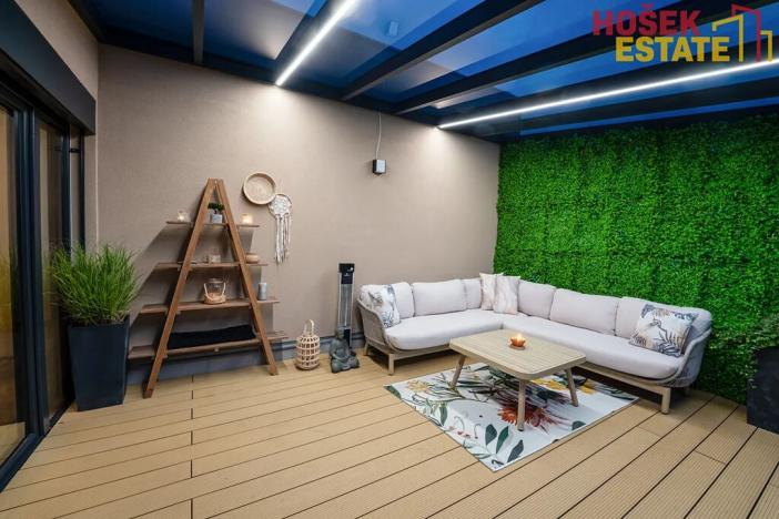 Prodej bytu 4+kk, Holubice, 135 m2