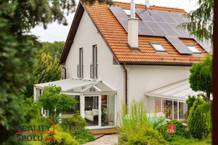 Prodej rodinného domu, Vodochody, 220 m2