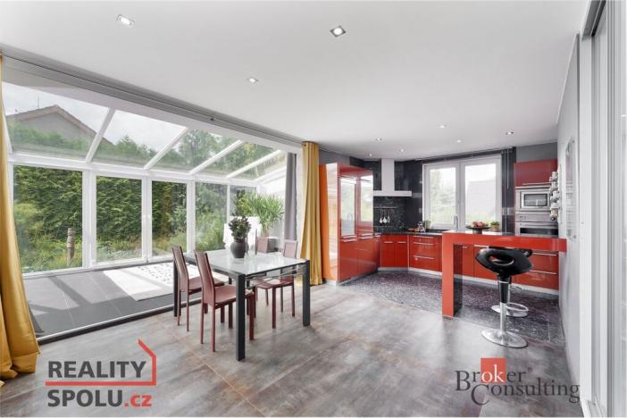 Prodej rodinného domu, Vodochody, 220 m2