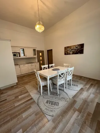 Prodej bytu 3+kk, Karlovy Vary, Sadová, 103 m2