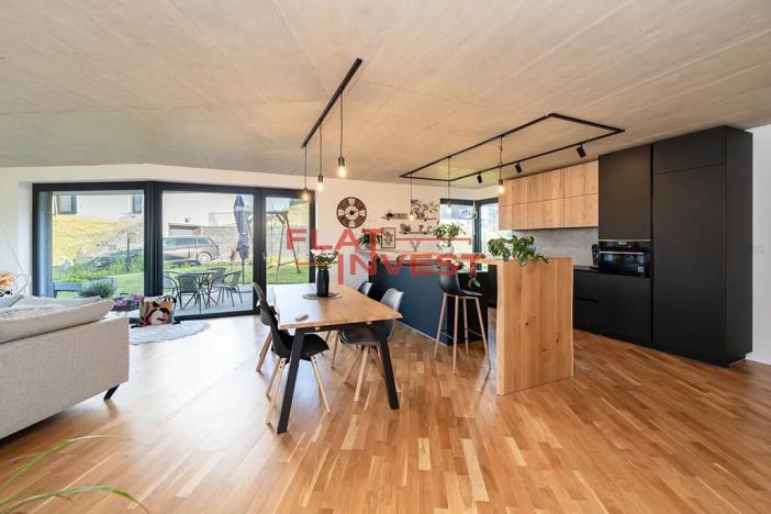 Prodej rodinného domu, Panenské Břežany, Hlavní, 260 m2