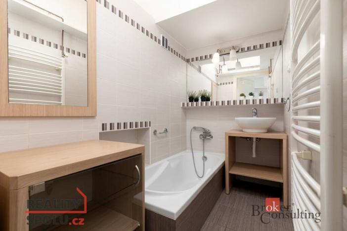 Prodej bytu 3+1, Opava, Lidická, 78 m2