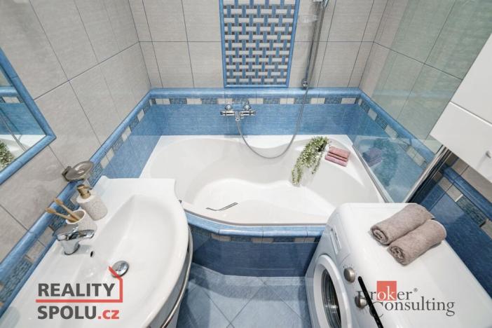 Prodej bytu 3+1, Praha - Modřany, Levského, 62 m2