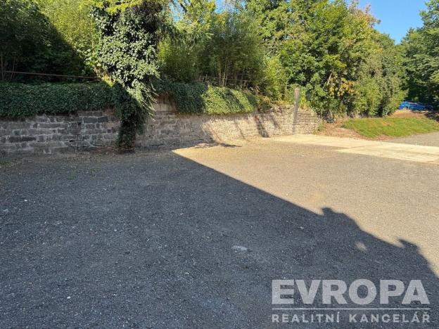 Pronájem garážového stání, Liberec, Chrastavská, 18 m2