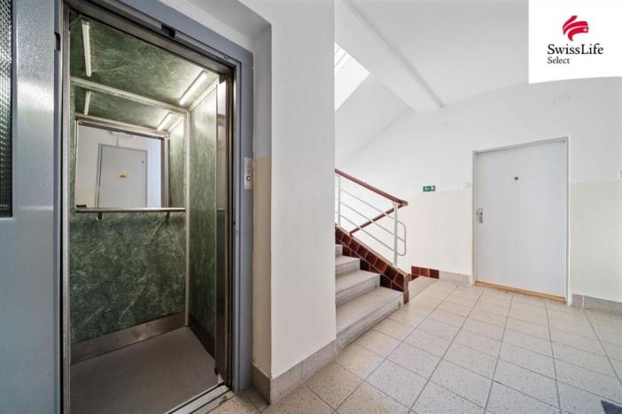 Pronájem bytu 2+kk, Praha - Karlín, Křižíkova, 55 m2