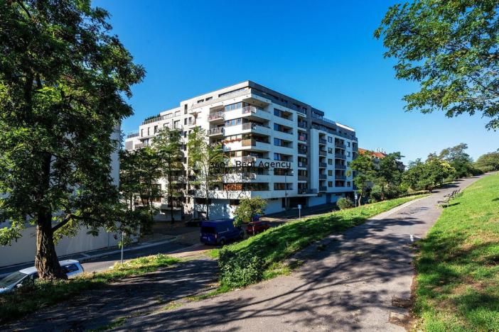 Prodej bytu 2+kk, Praha - Žižkov, Kališnická, 67 m2