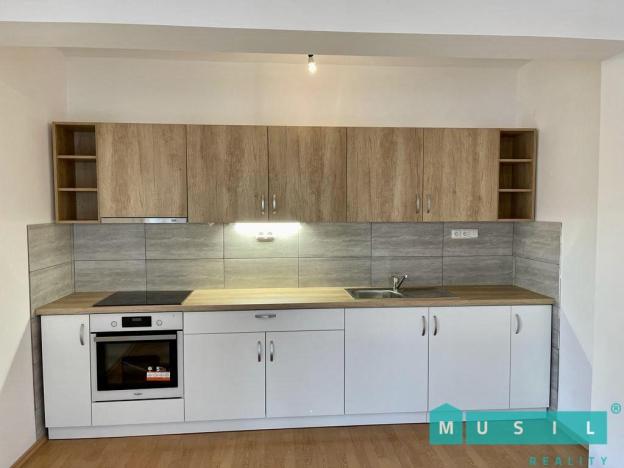 Prodej bytu 2+kk, Šumperk, 17. listopadu, 76 m2