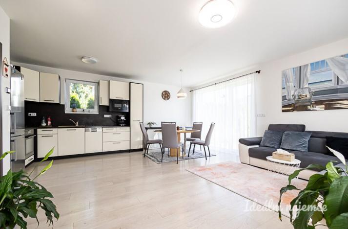 Pronájem rodinného domu, Hovorčovice, Střední, 76 m2