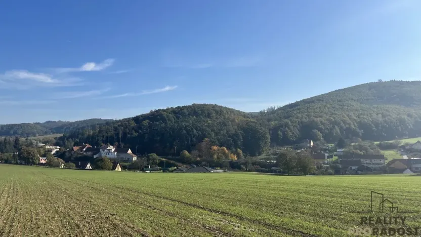 Prodej pozemku pro bydlení, Lažany, 2721 m2