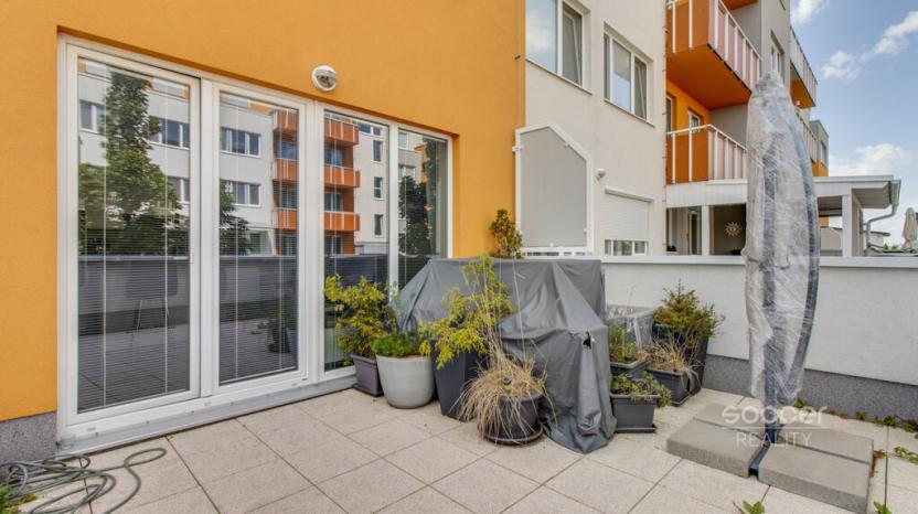 Pronájem bytu 2+kk, Praha - Kyje, Farkašova, 41 m2