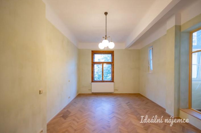 Pronájem bytu 2+kk, Praha - Holešovice, Pplk. Sochora, 60 m2