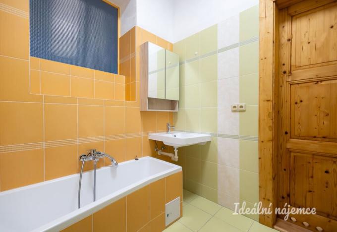 Pronájem bytu 2+kk, Praha - Holešovice, Pplk. Sochora, 60 m2