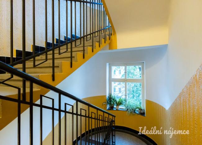 Pronájem bytu 2+kk, Praha - Holešovice, Pplk. Sochora, 60 m2