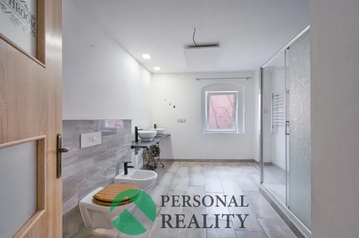 Prodej rodinného domu, Lázně Kynžvart, nám. Republiky, 191 m2