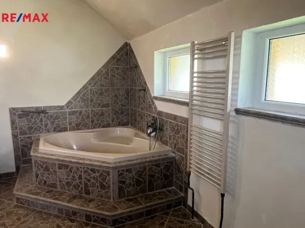 Prodej rodinného domu, Sadov - Lesov, 148 m2