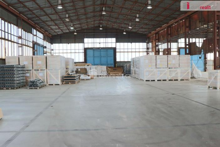 Pronájem skladu, Olomouc - Chválkovice, Libušina, 1543 m2