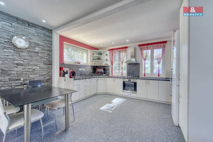 Prodej výrobních prostor, Lhůta, 1220 m2