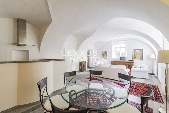 Pronájem bytu 2+kk, Praha - Malá Strana, Vlašská, 92 m2