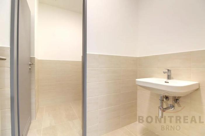 Pronájem skladu, Brno, Vinohradská, 457 m2