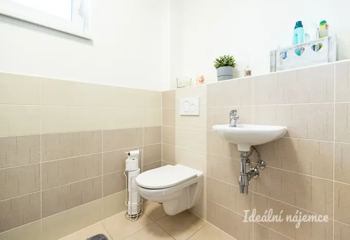 Pronájem bytu 3+kk, Hovorčovice, Střední, 76 m2
