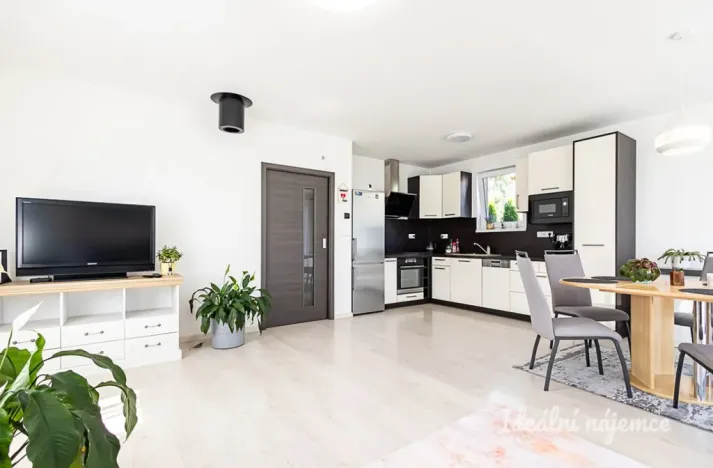 Pronájem bytu 3+kk, Hovorčovice, Střední, 76 m2
