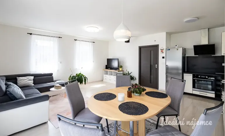 Pronájem bytu 3+kk, Hovorčovice, Střední, 76 m2