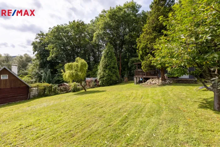 Prodej zahrady, Karlovy Vary, 555 m2