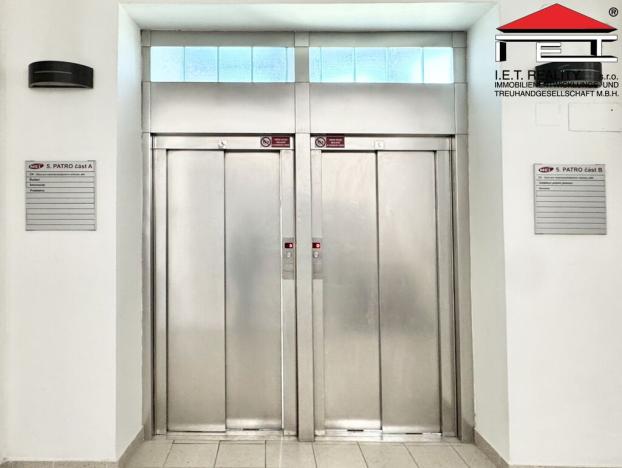 Pronájem kanceláře, Brno - Brno-město, Šilingrovo náměstí, 527 m2