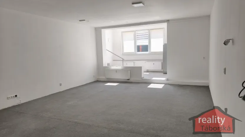 Prodej atypického bytu, Nupaky, 88 m2