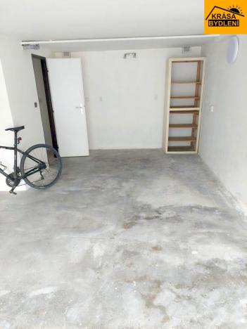 Pronájem garáže, Olomouc, 30 m2