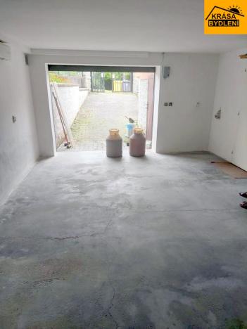 Pronájem garáže, Olomouc, 30 m2