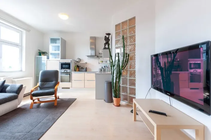 Pronájem bytu 2+kk, Praha - Holešovice, Jateční, 49 m2