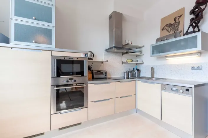 Pronájem bytu 2+kk, Praha - Holešovice, Jateční, 49 m2