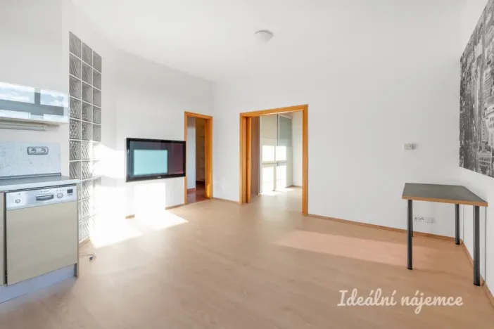 Pronájem bytu 2+kk, Praha - Holešovice, Jateční, 49 m2