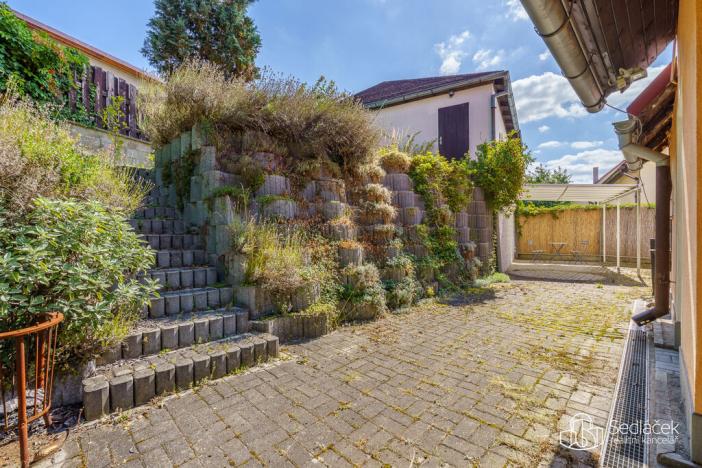 Prodej rodinného domu, Sokolov, Slovenská, 150 m2