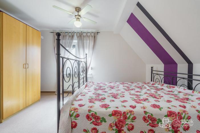 Prodej rodinného domu, Sokolov, Slovenská, 150 m2