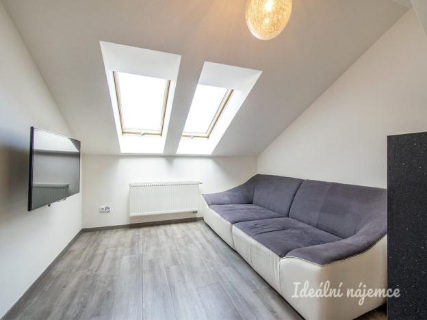 Pronájem bytu 3+kk, Praha - Holešovice, Ortenovo náměstí, 78 m2