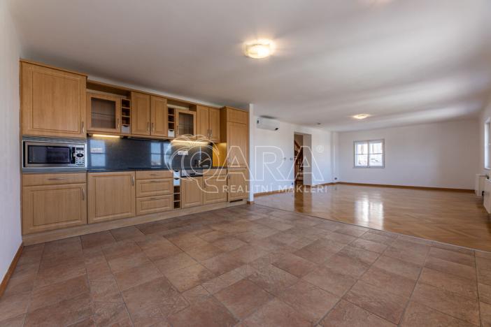 Pronájem bytu 2+kk, Praha - Hradčany, Loretánská, 110 m2