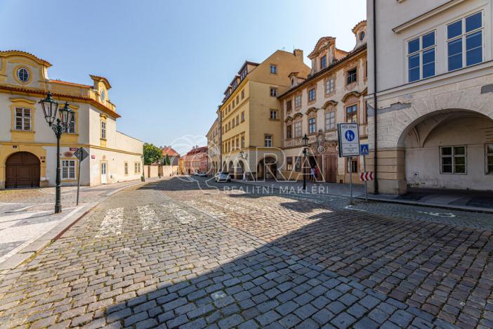 Pronájem bytu 2+kk, Praha - Hradčany, Loretánská, 110 m2