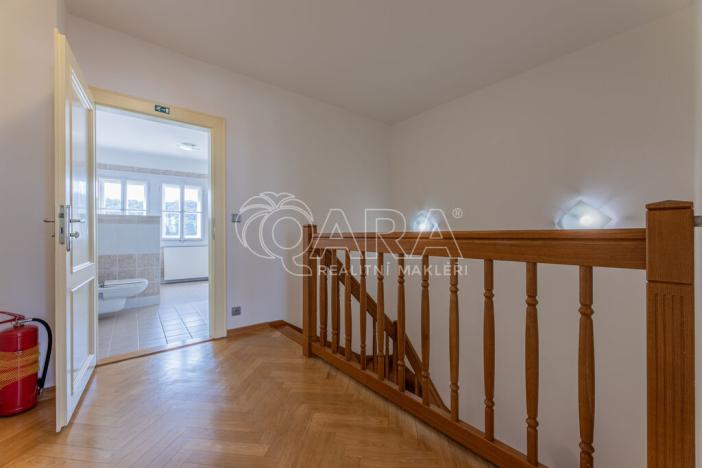 Pronájem bytu 2+kk, Praha - Hradčany, Loretánská, 110 m2
