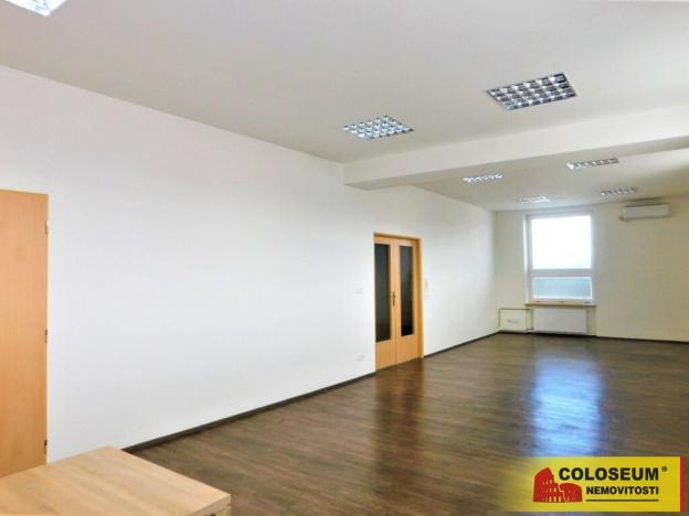 Pronájem kanceláře, Znojmo - Oblekovice, 62 m2