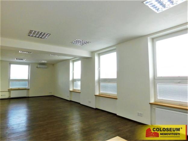 Pronájem kanceláře, Znojmo - Oblekovice, 62 m2