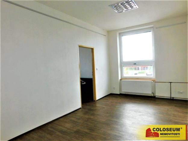 Pronájem kanceláře, Znojmo - Oblekovice, 62 m2