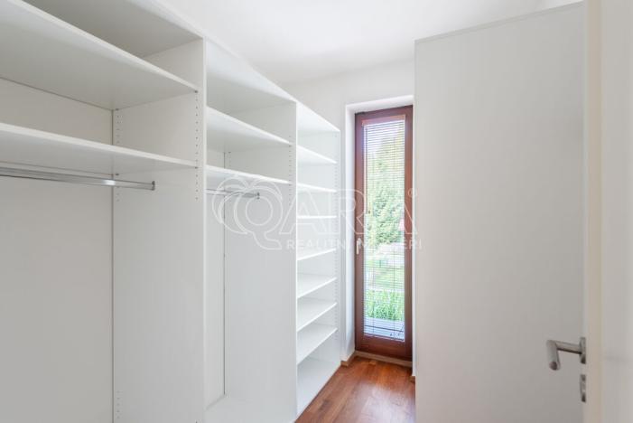 Pronájem vily, Statenice, U Školy, 364 m2