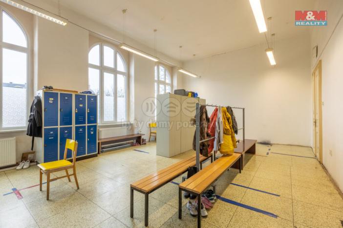 Prodej výrobních prostor, Rumburk - Rumburk 1, Komenského, 2387 m2