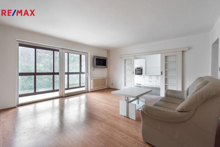 Prodej komerční nemovitosti, Měchenice, Hlavní, 330 m2