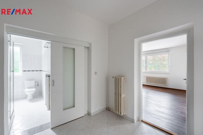 Prodej komerční nemovitosti, Měchenice, Hlavní, 330 m2