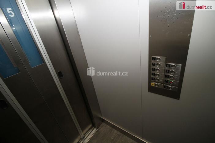 Prodej bytu 3+1, Tachov, Trocnovská, 76 m2