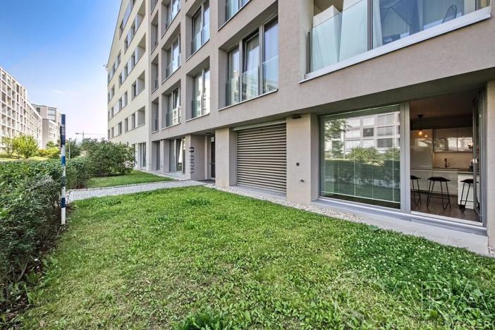 Pronájem bytu 1+kk, Praha - Karlín, U Mlýnského kanálu, 37 m2